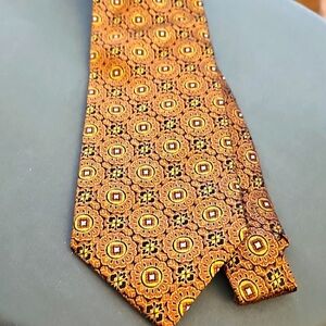 Elegant Gold And Black Patterned Men's Tie. By SETAZONE‎ 100% SILK.